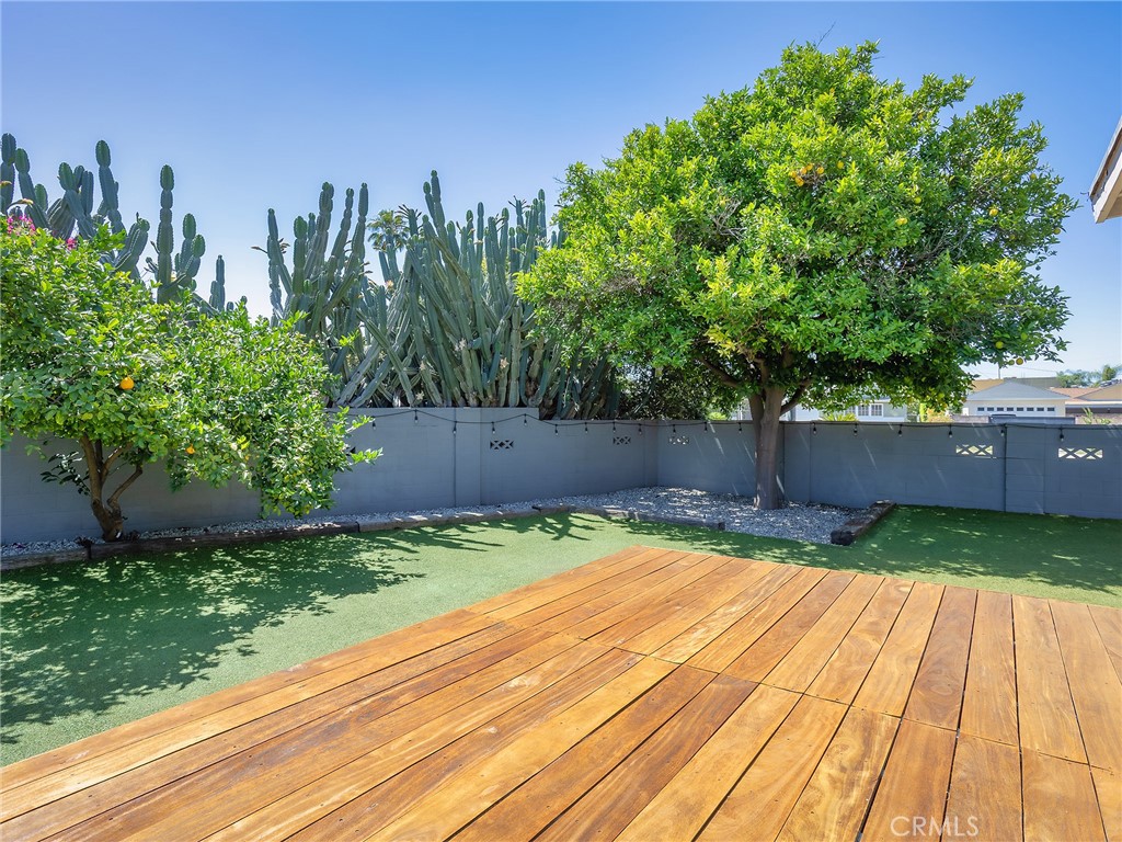 12456 Rouge Street Sun Valley, CA 91352 - Photo 30 of 36 Back
