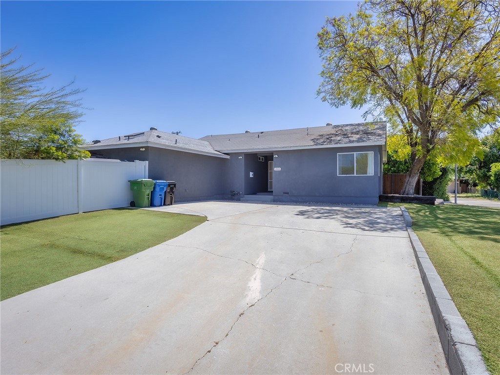 12456 Rouge Street Sun Valley, CA 91352 - Photo 32 of 36 Front