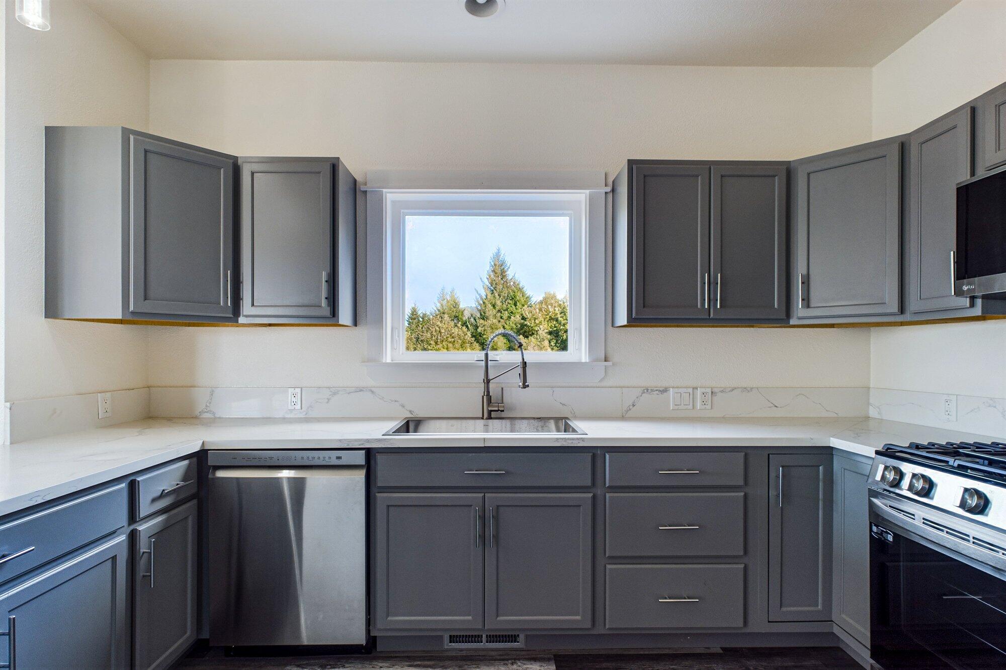 127 Cook Road Shelter Cove, CA 95589 - Photo 24 of 68