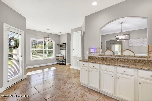 $379,000 | 6 Sweetgrass Lane, Ocean Springs, MS 39564