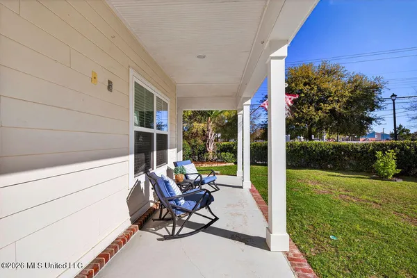 $379,000 | 6 Sweetgrass Lane, Ocean Springs, MS 39564
