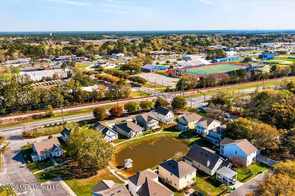 $379,000 | 6 Sweetgrass Lane, Ocean Springs, MS 39564