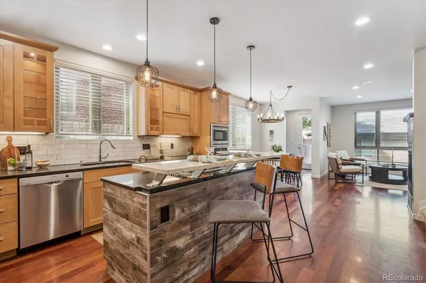 $999,999 | 2157 South Logan Street, Denver, CO 80210