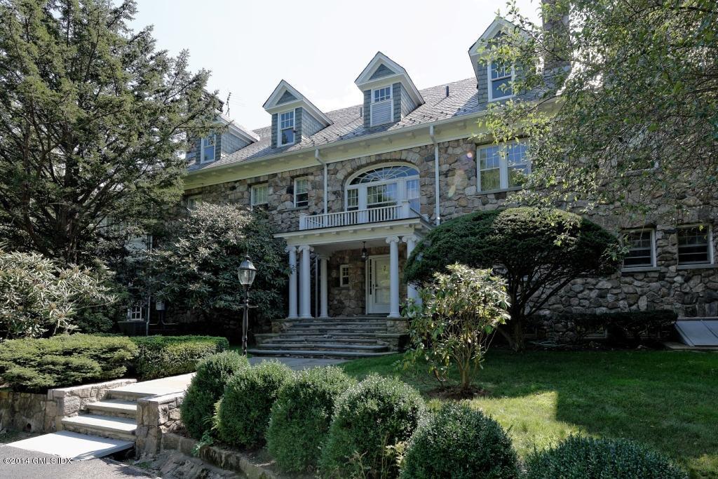 105 Dingletown Road Greenwich, CT 06830 - Photo 52 of 65 a view of a house with a garden