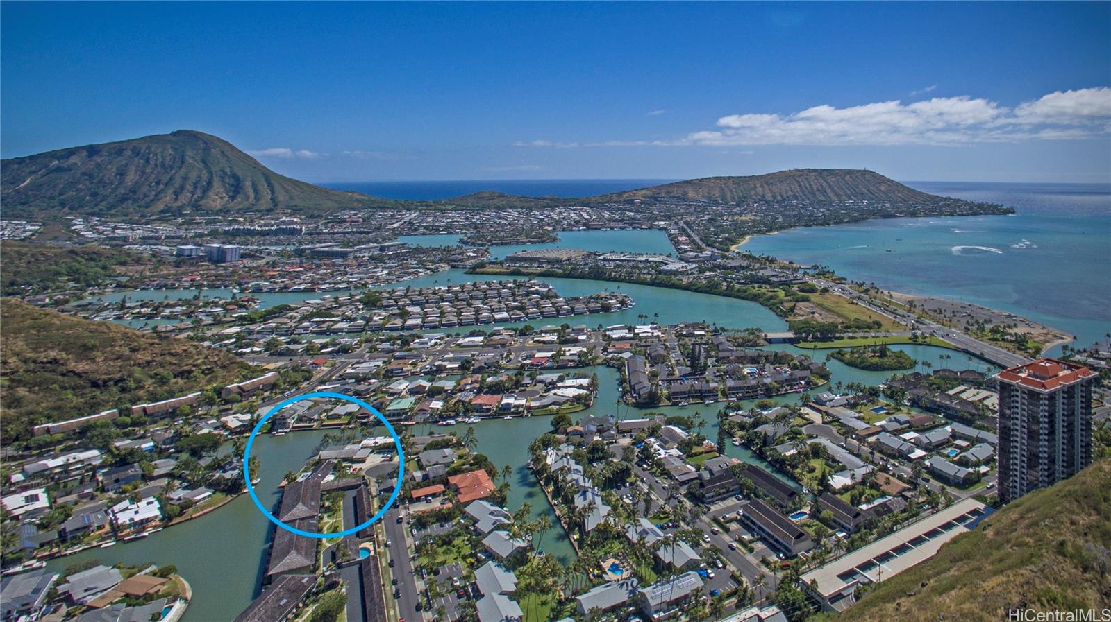West Marina with shopping, restaurants and schools that make up the Hawaii Kai community and marina.