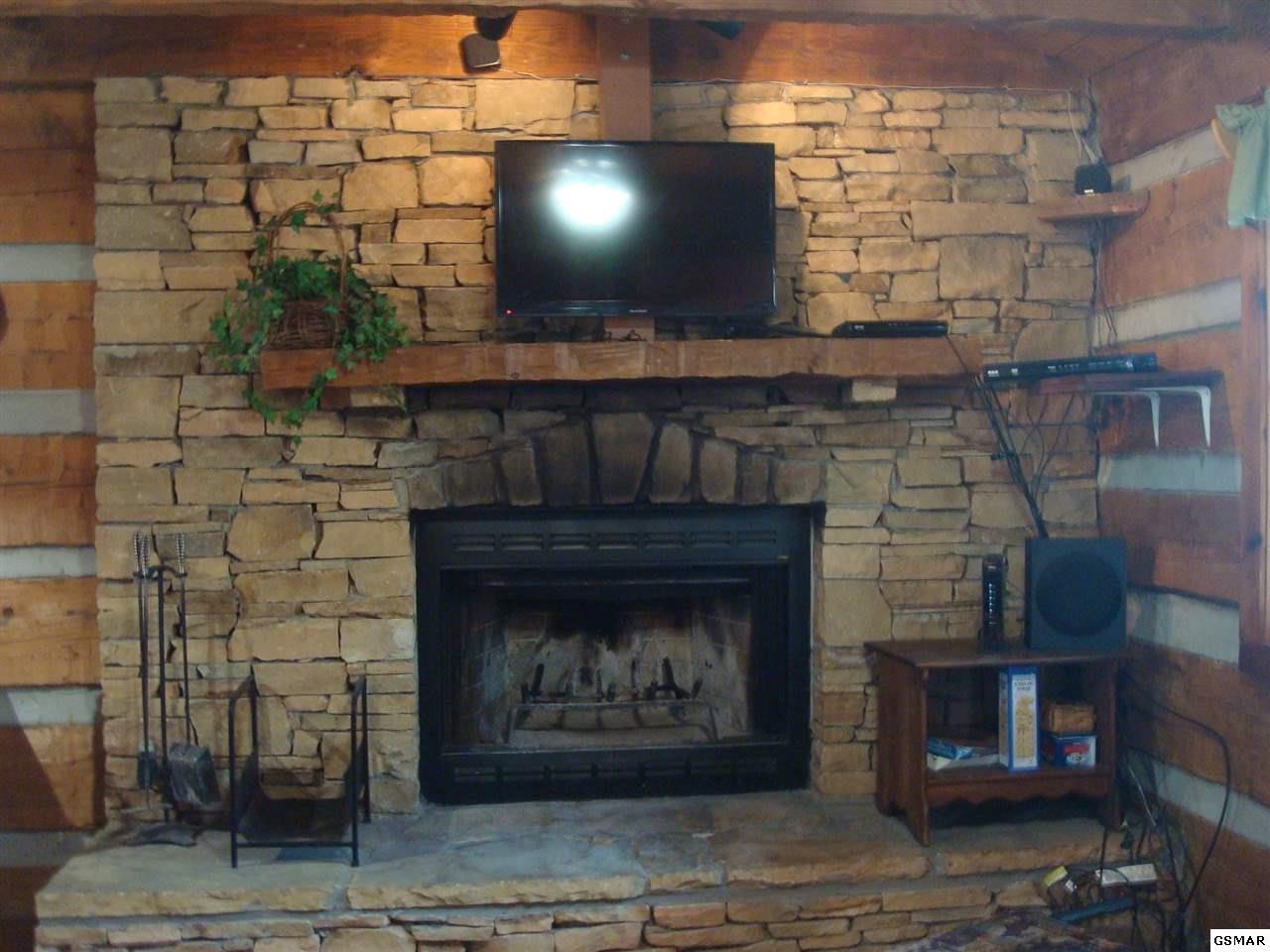 2231 Hidden Mountain Road, Unit SPLENDIDISOLATION Sevierville, TN 37876 - Photo 14 of 27 Gallery Image 14