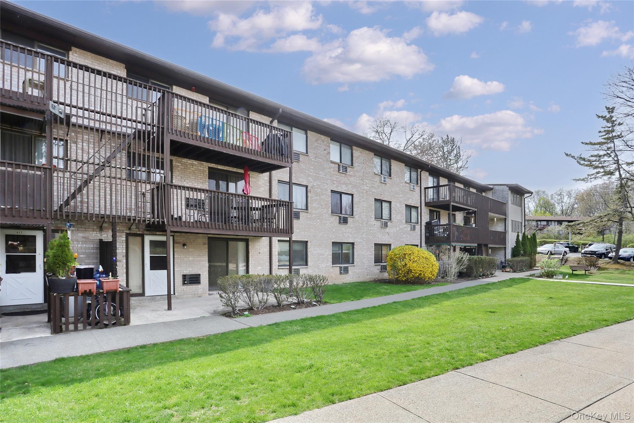 7 Secora Road, Unit H18 Monsey, NY 10952 - Photo 24 of 27