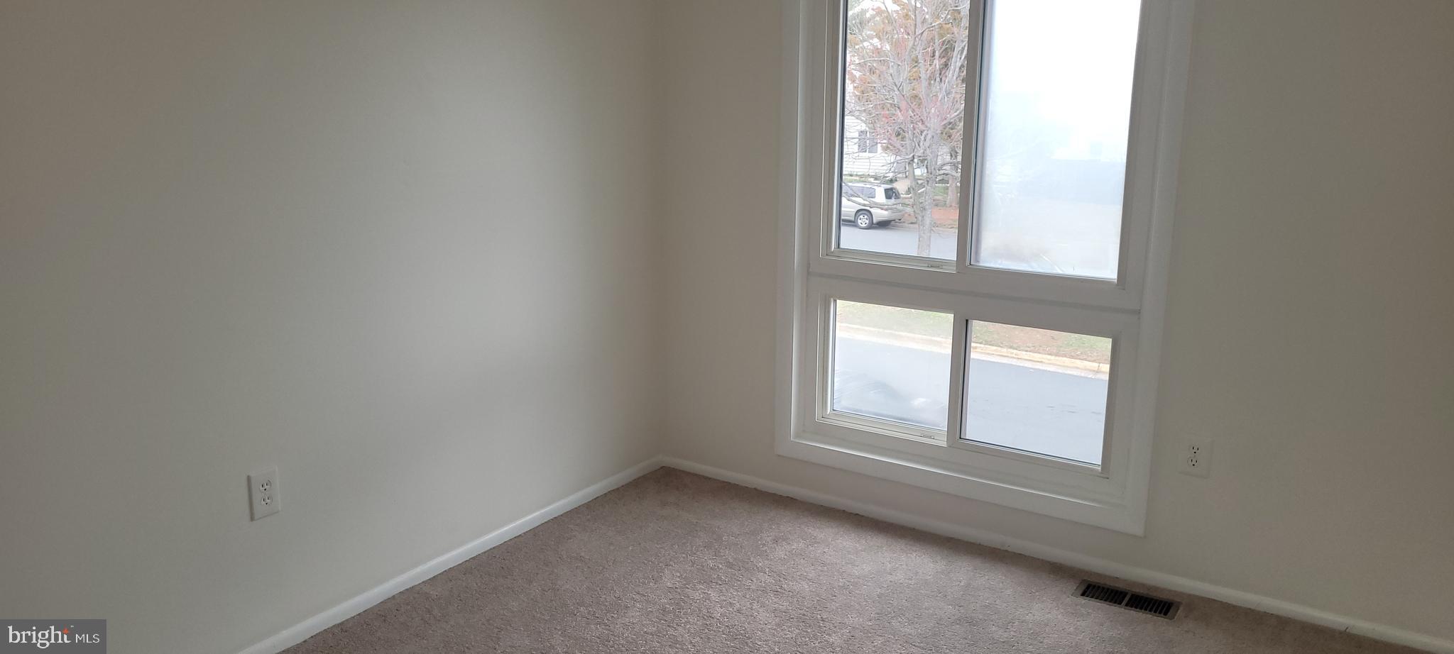 260 North Cottage Road Sterling, VA 20164 - Photo 15 of 21 Bedroom 1