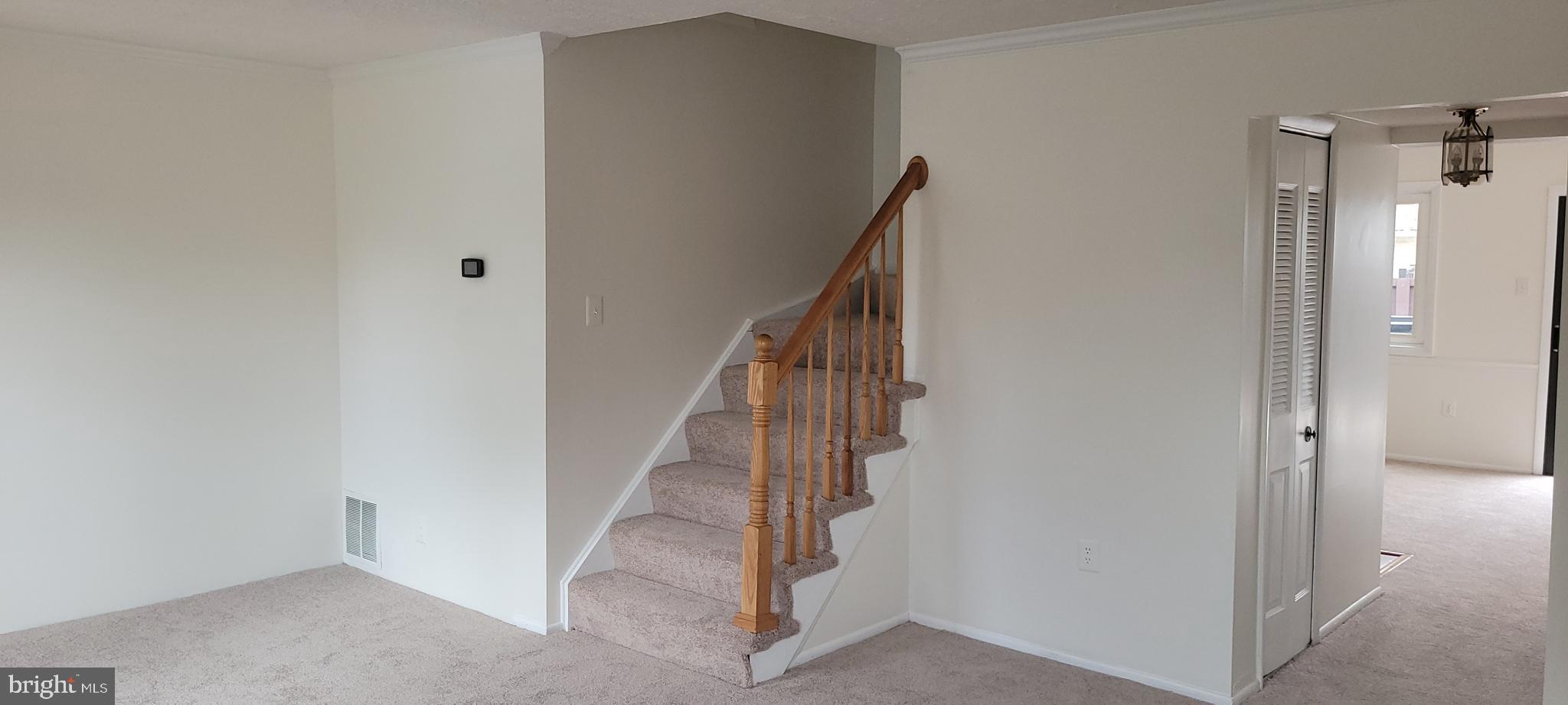 260 North Cottage Road Sterling, VA 20164 - Photo 4 of 21 Stairway