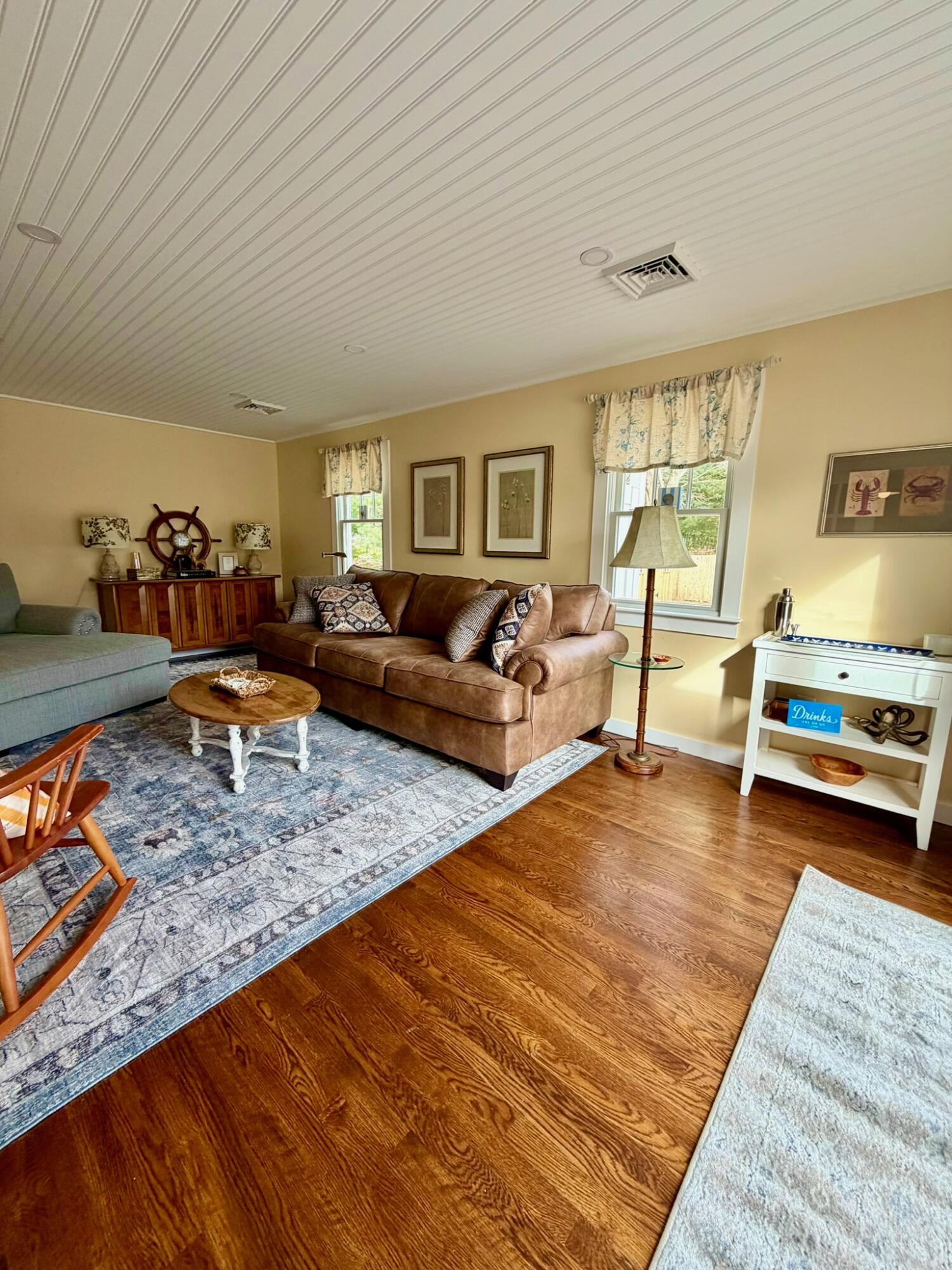 22 Presidents Road Bourne, MA 02532 - Photo 5 of 26 IMG_5070