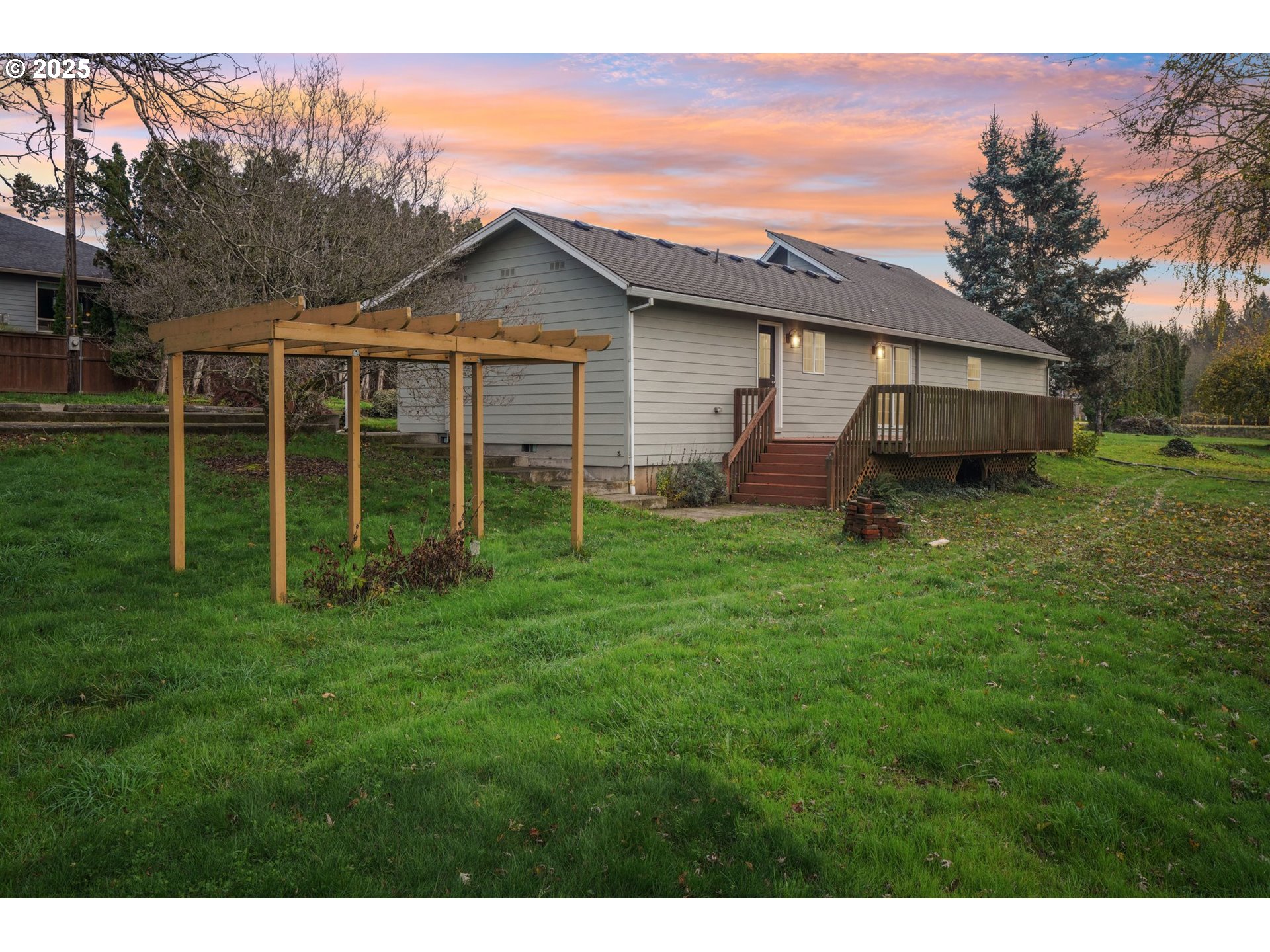 3718 Pioneer Street Ridgefield, WA 98642 - Photo 2 of 37 Gallery Image 2
