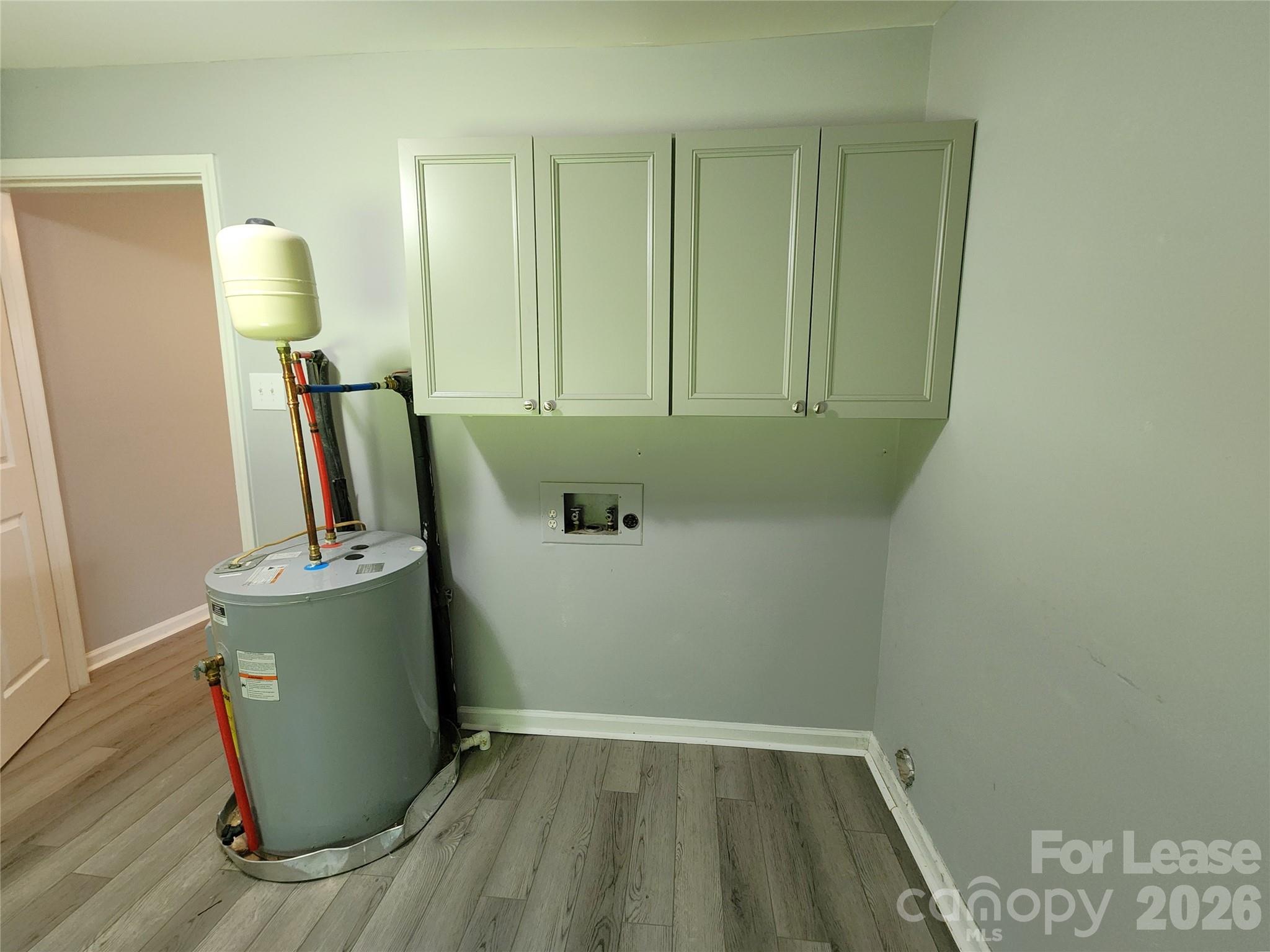 4633 Club View Drive Concord, NC 28025 - Photo 6 of 16 a view of room with window and entryway