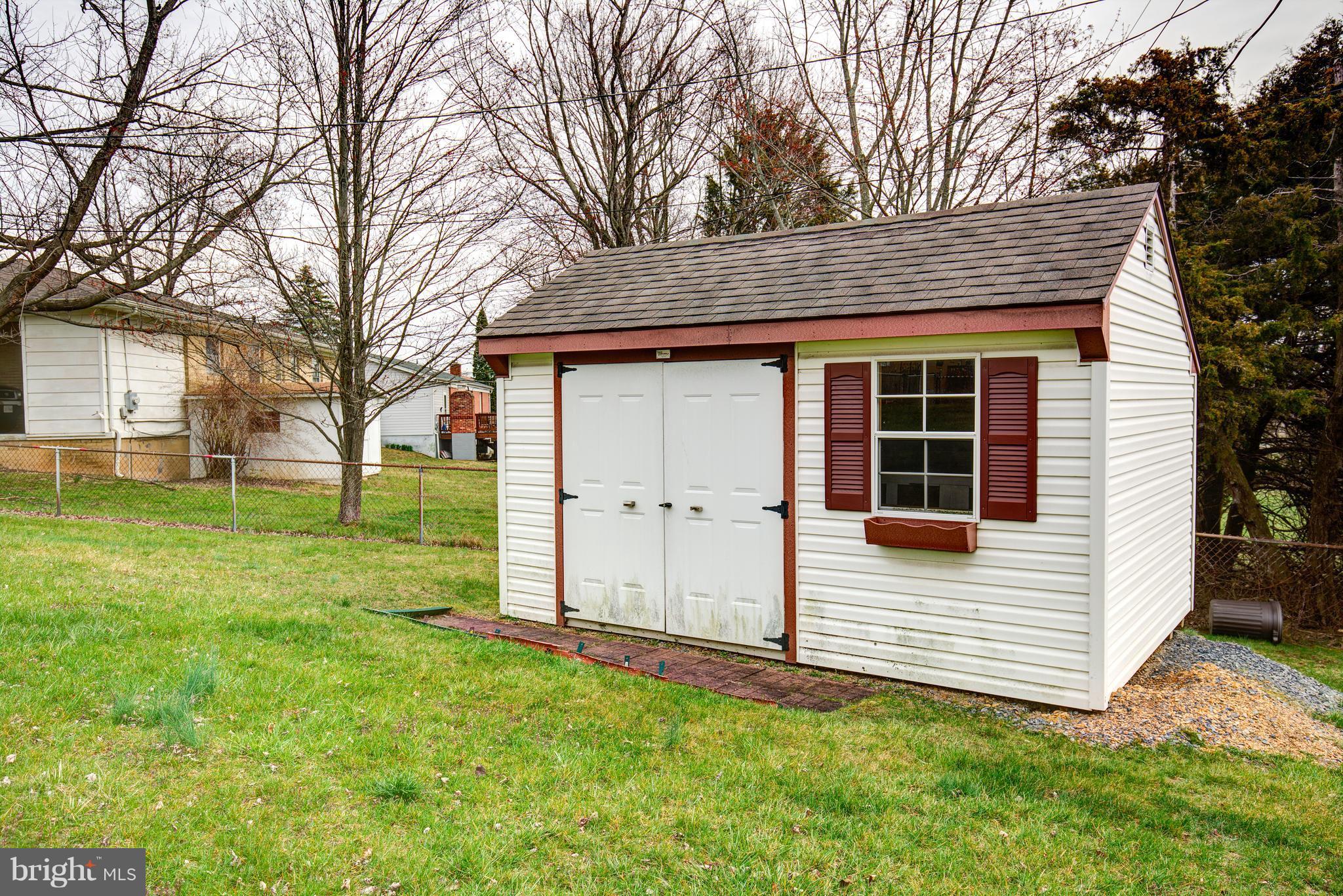 118 Highlander Road Stephens City, VA 22655 - Photo 11 of 12 Nice Shed in the Backyard