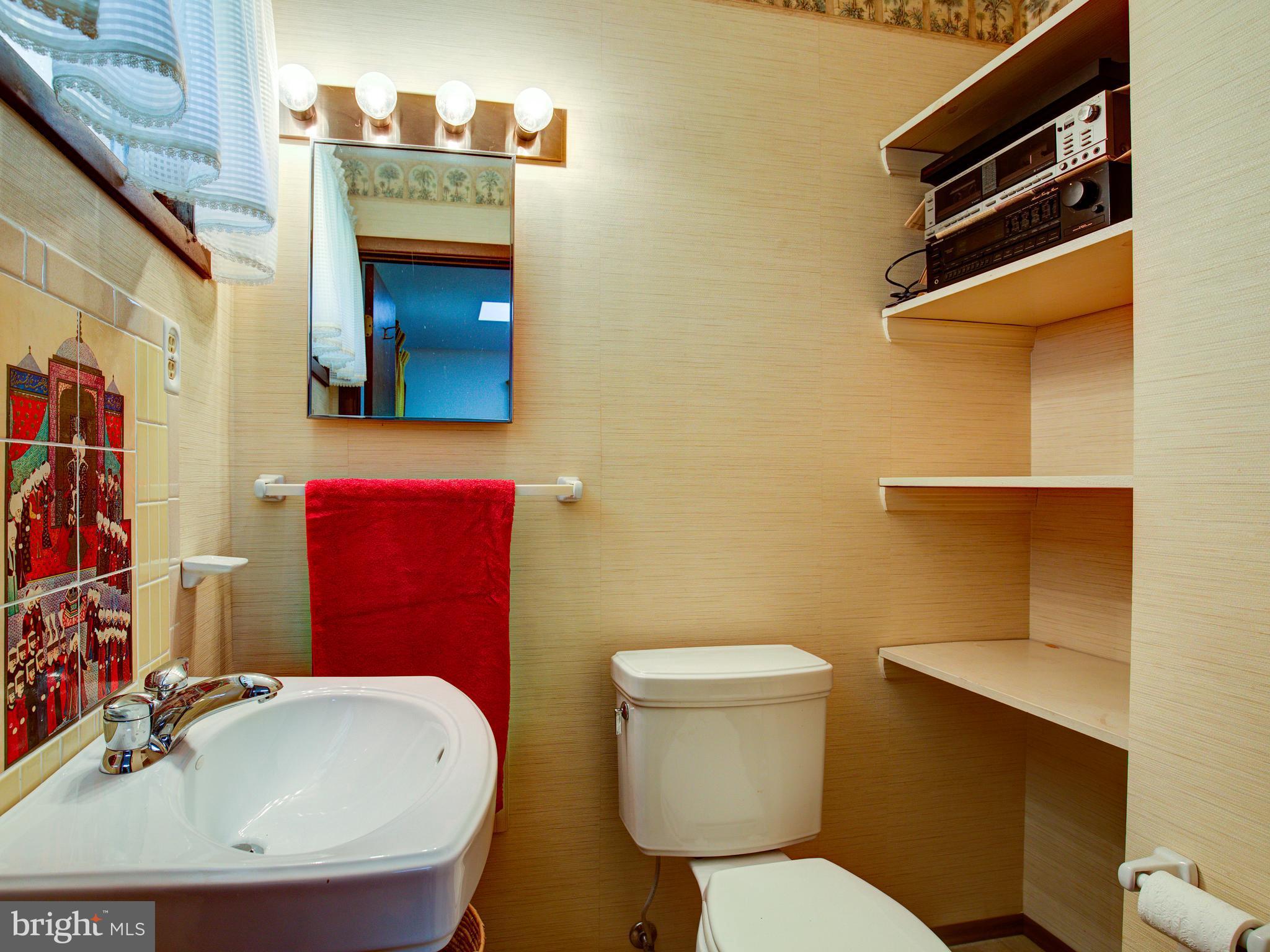 118 Highlander Road Stephens City, VA 22655 - Photo 6 of 12 Half Bath