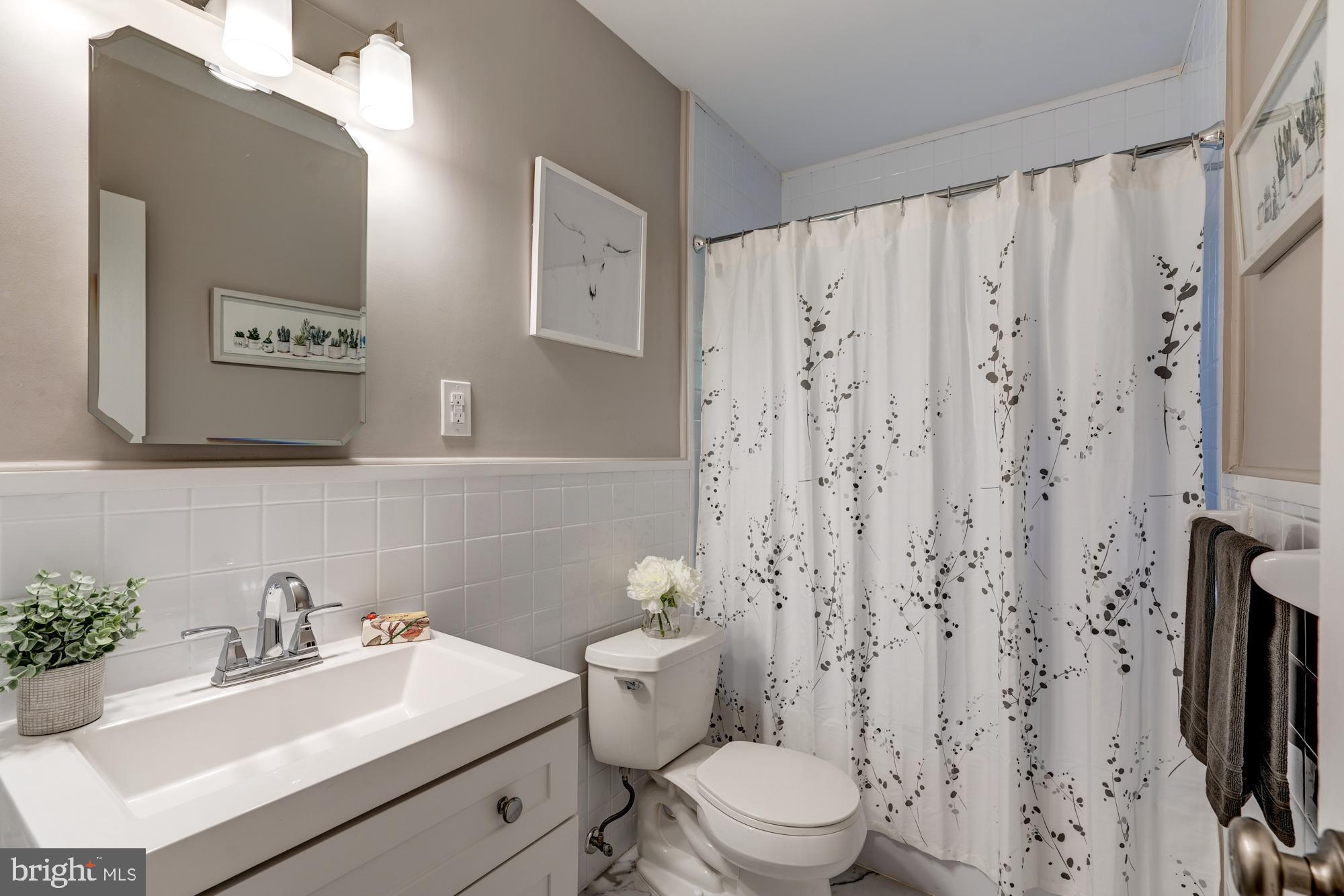 12504 Denley Road Silver Spring, MD 20906 - Photo 13 of 30 Main level BA. New finishes galore.