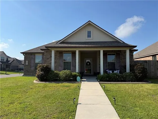 $2,300 | 289 Grand Isle Court, Slidell, LA 70461