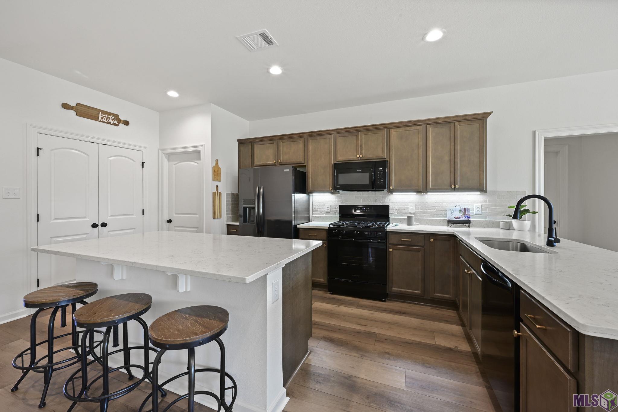 15521 Ralph Christy Drive Prairieville, LA 70769 - Photo 7 of 16