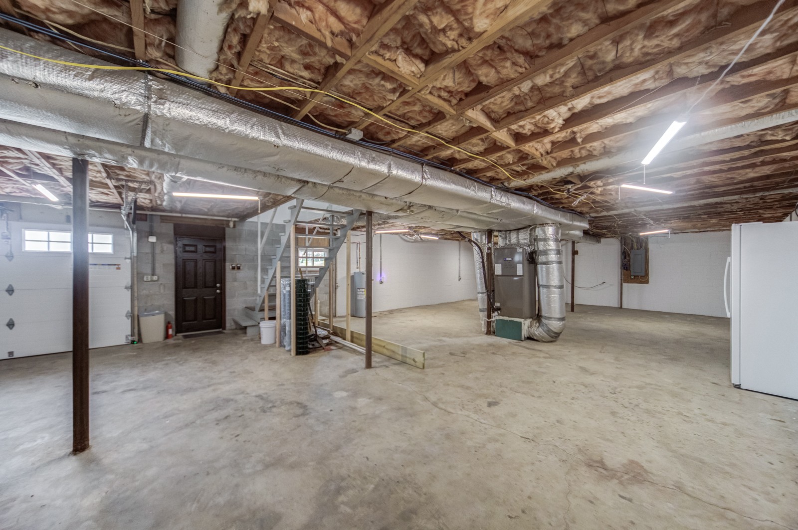 3975 Nonaville Road Mount Juliet, TN 37122 - Photo 31 of 55 a view of empty room with wooden ceiling