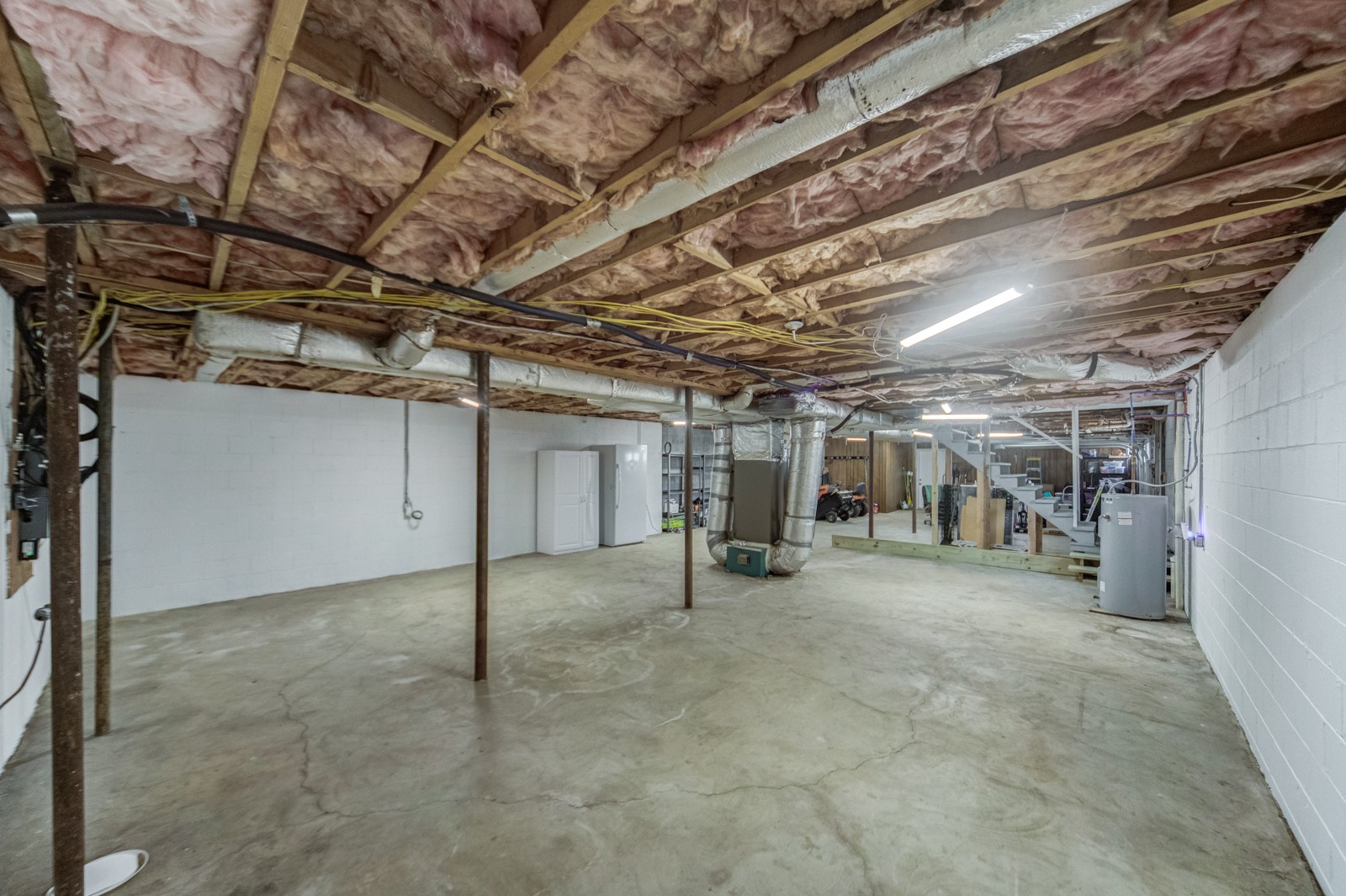 3975 Nonaville Road Mount Juliet, TN 37122 - Photo 33 of 55 a view of empty room with wooden ceiling