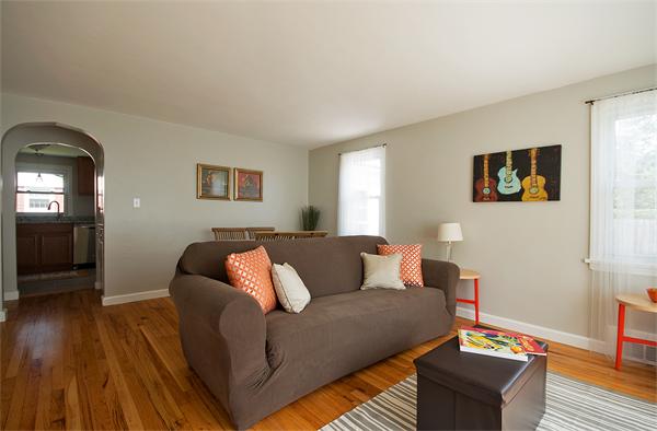 246 Dutchess Street Springfield, MA 01129 - Photo 5 of 25