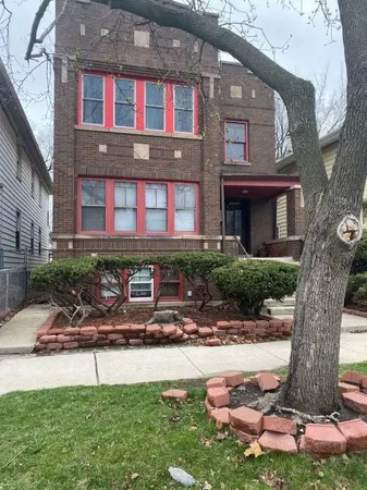 $1,900 | 10214 South State Street, Unit 1, Chicago, IL 60628
