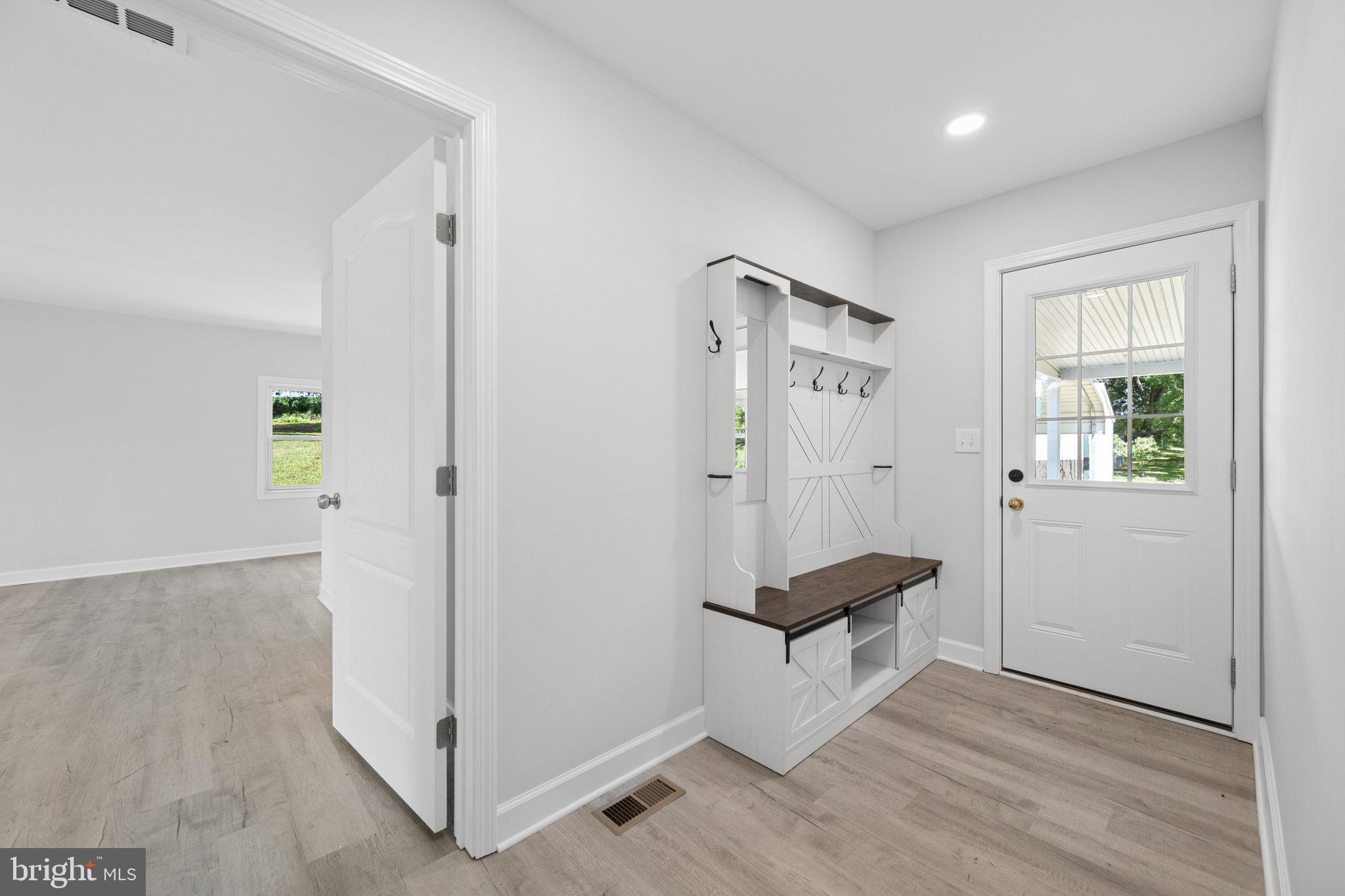 11860 Nicholson Road Keymar, MD 21757 - Photo 28 of 89 Mudroom