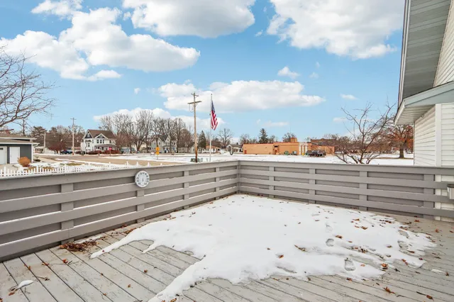 $525,000 | 513 Polk Street, Sauk City, WI 53583