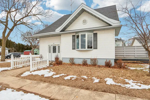 $499,000 | 513 Polk Street, Sauk City, WI 53583