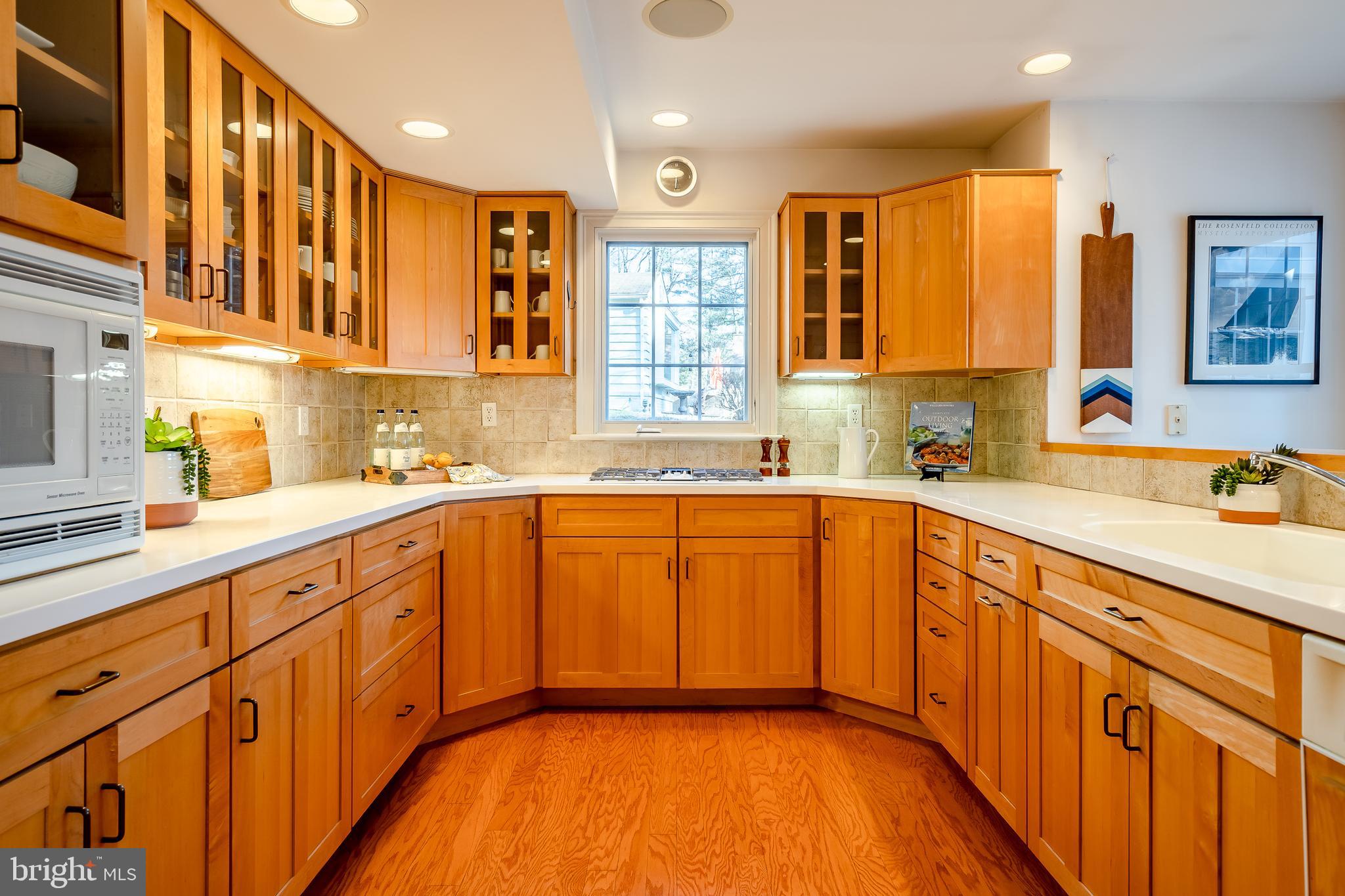 31 Arlington Road Devon, PA 19333 - Photo 22 of 52 Kitchen