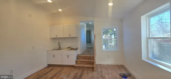 $1,900 | 705 Hyde Road, Silver Spring, MD 20902