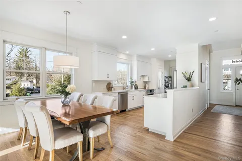 $999,900 | 2040 Crompond Road, Unit 6, Yorktown Heights, NY 10598