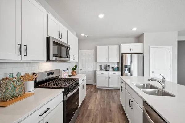 $498,395 | 2355 Highview Terrace, Shakopee, MN 55379