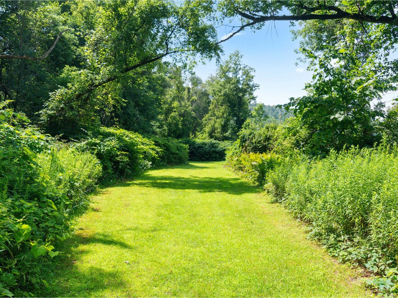 4003 River Road New Haven, VT 05472 - Photo 31 of 37