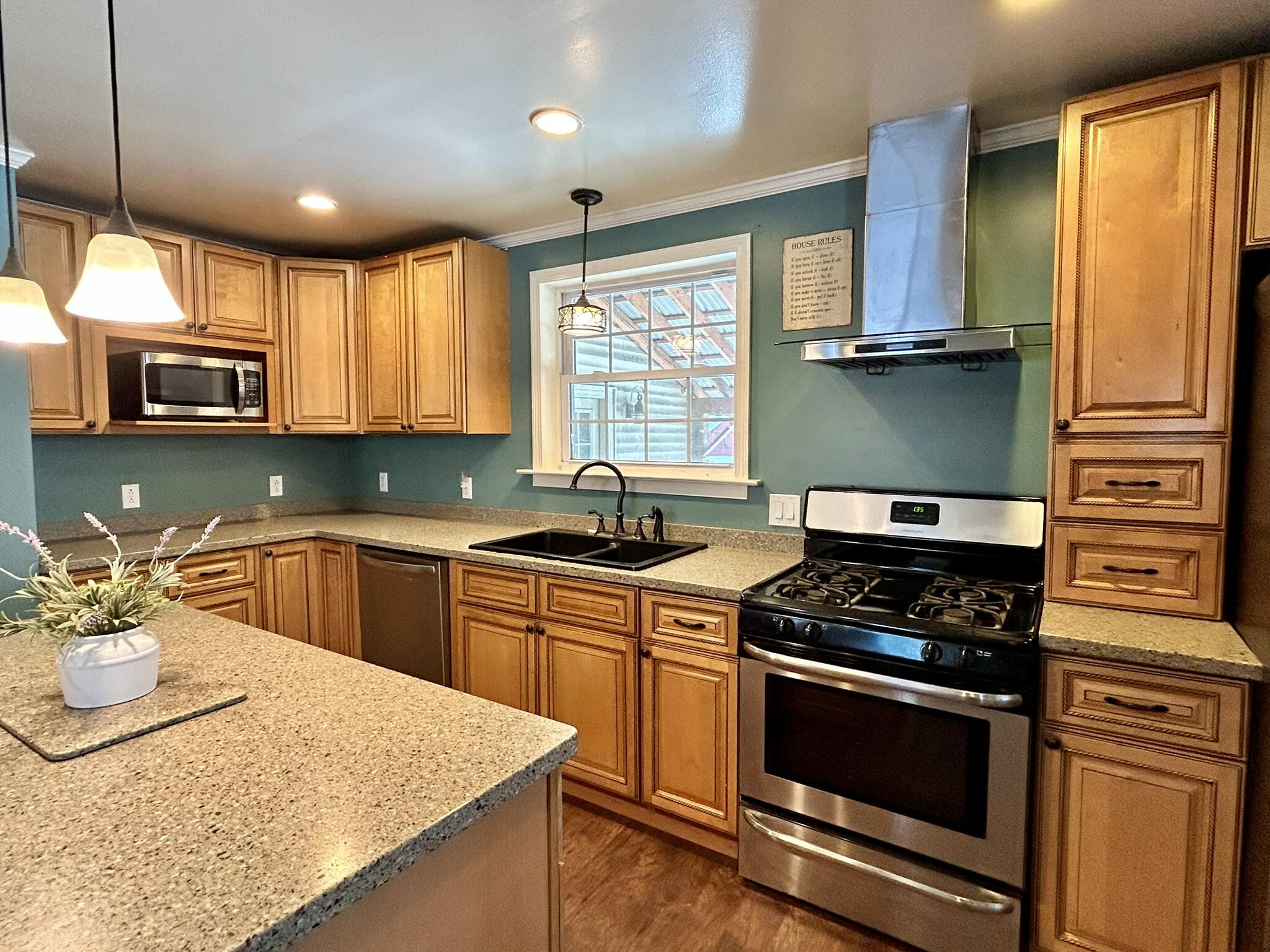 205 Elm Street Newport, ME 04953 - Photo 9 of 34 IMG_8907