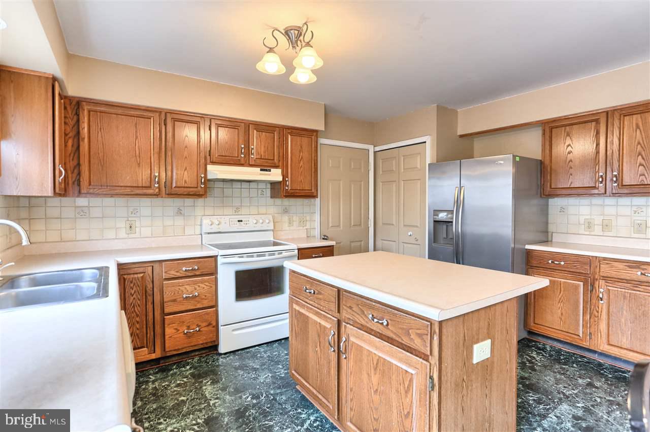 100 Ridgeview Drive Etters, PA 17319 - Photo 8 of 25 Gallery Image 8