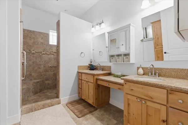 $1,100,000 | 1979 McDonald Avenue, Live Oak, CA 95953