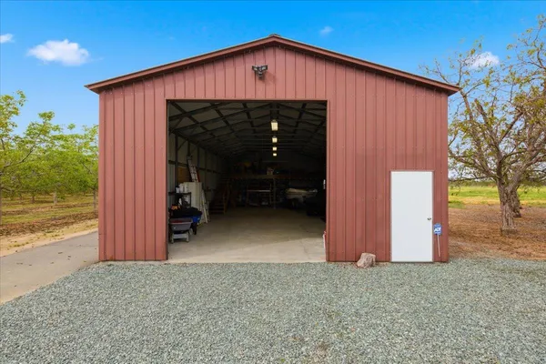 $1,100,000 | 1979 McDonald Avenue, Live Oak, CA 95953