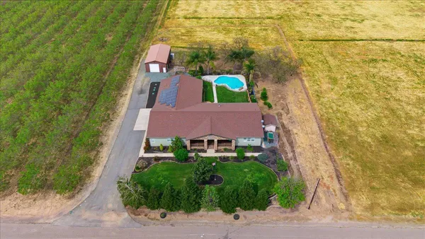 $1,100,000 | 1979 McDonald Avenue, Live Oak, CA 95953