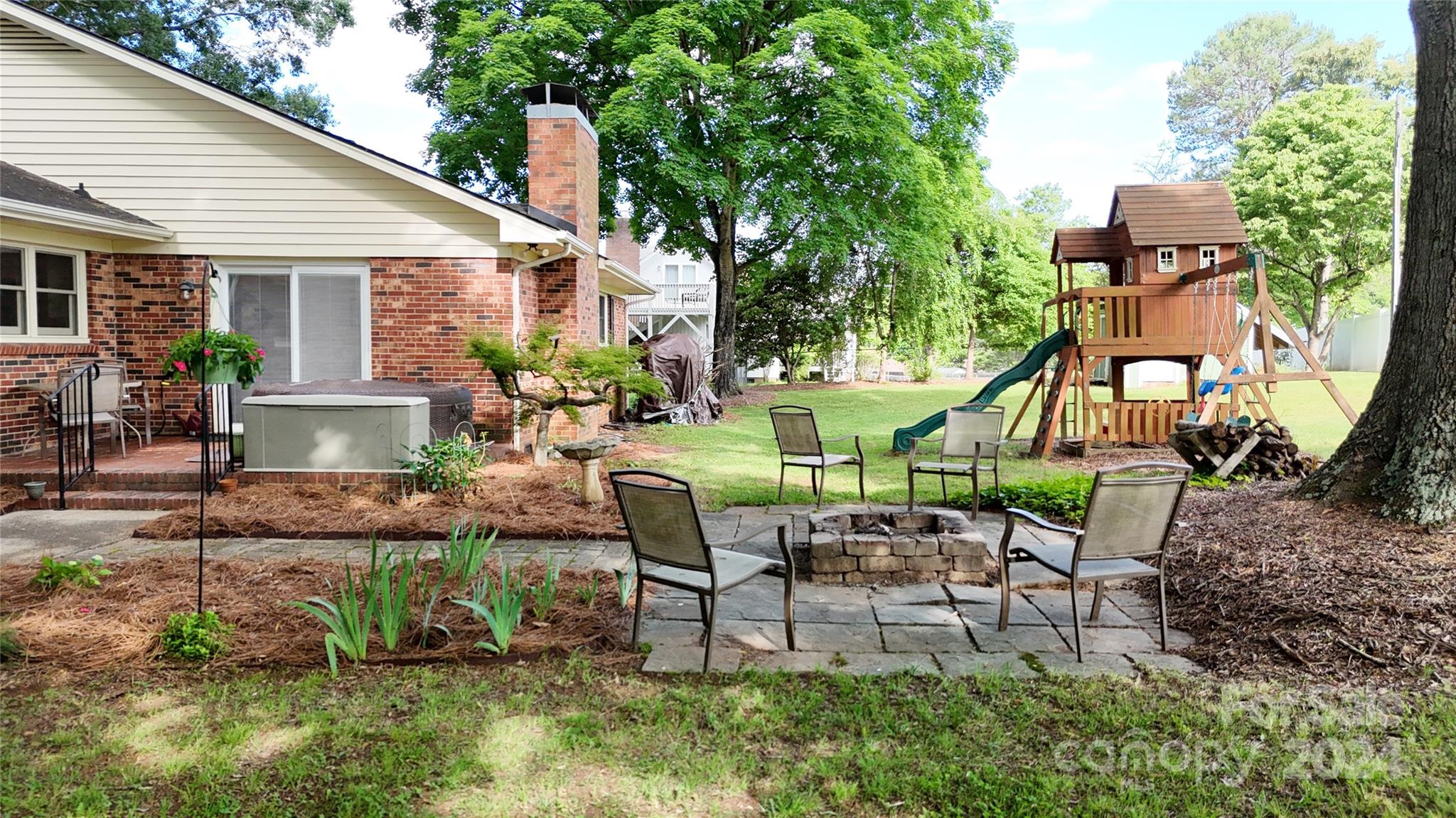 1713 Country Club Road Lincolnton, NC 28092 - Photo 3 of 24 Gallery Image 3