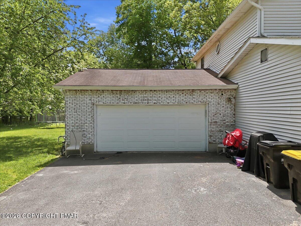 1127 Mattioli Road Bartonsville, PA 18321 - Photo 53 of 70 54-055_dji_fly_20260526_142412_0048_1779