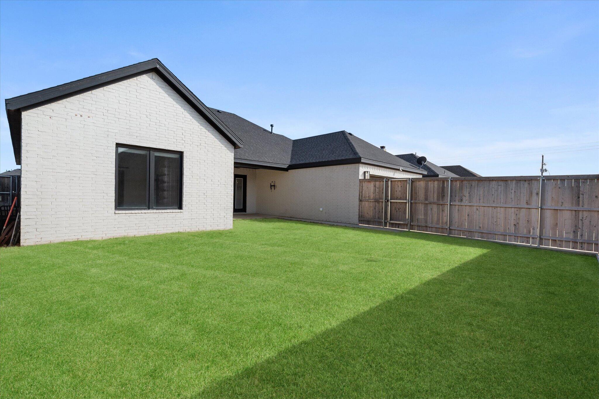 504 Brookshire Avenue Wolfforth, TX 79382 - Photo 42 of 45 39-504 Brookshire_8176