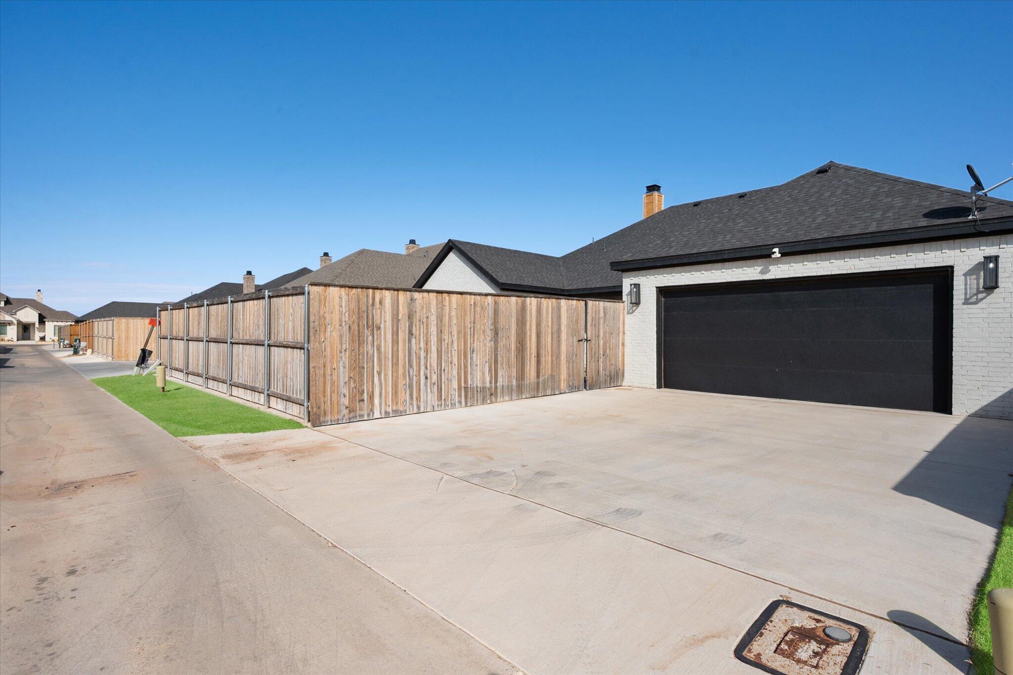 504 Brookshire Avenue Wolfforth, TX 79382 - Photo 43 of 45 34-504 Brookshire_8181