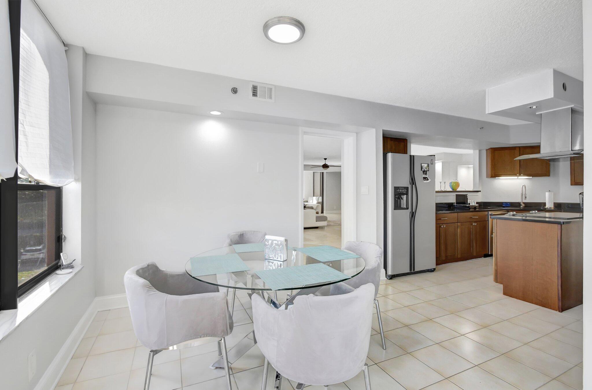7201 Promenade Drive, Unit 302 Boca Raton, FL 33433 - Photo 17 of 46 kitchen