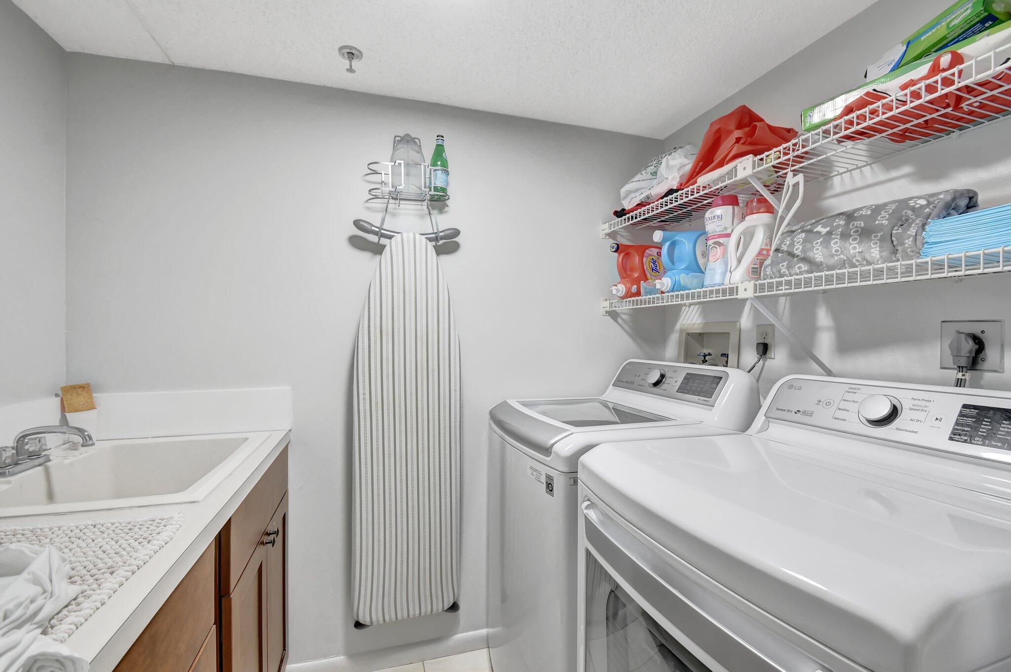 7201 Promenade Drive, Unit 302 Boca Raton, FL 33433 - Photo 36 of 46 laundry