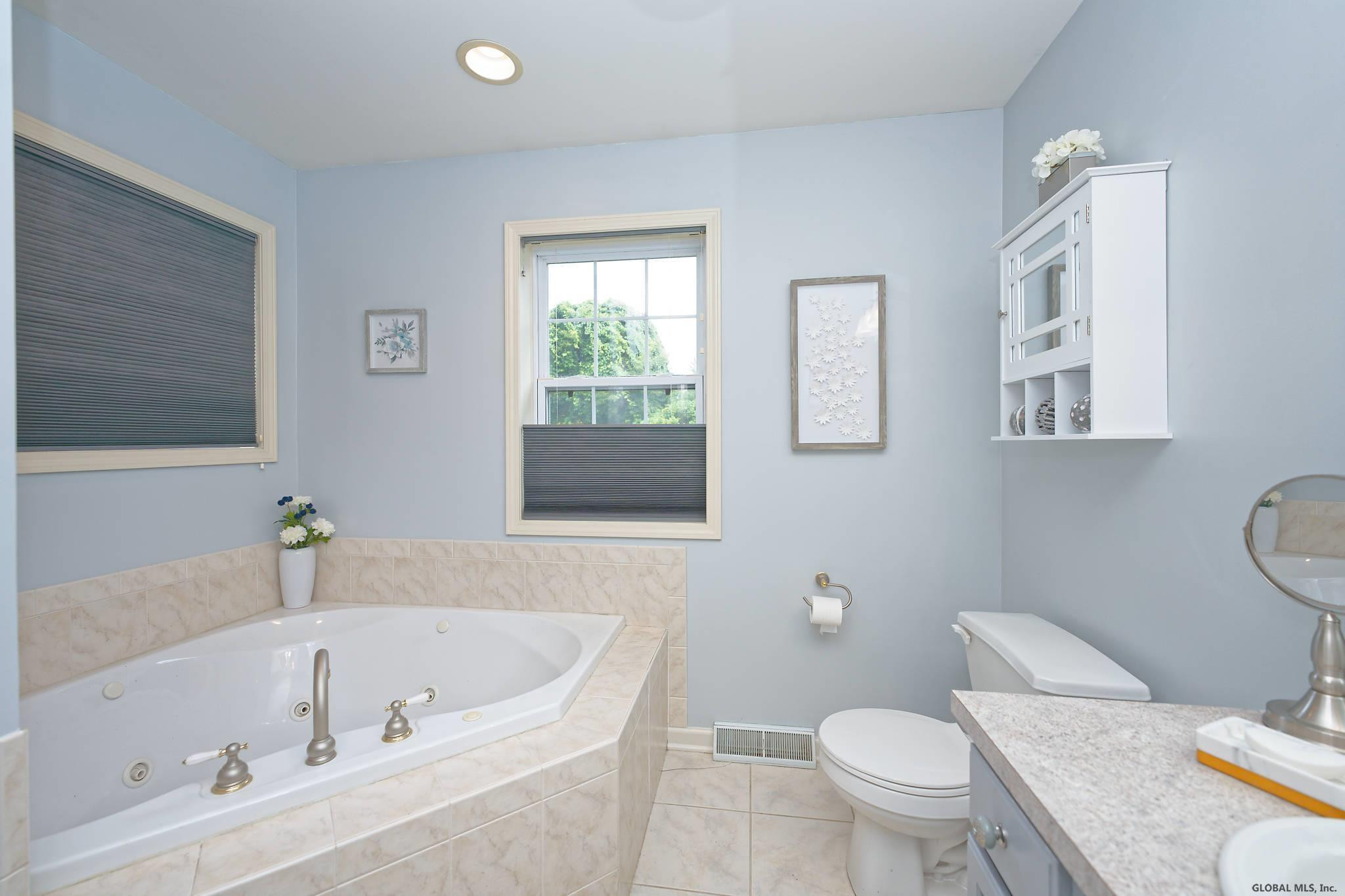 7 Maxwell Road Colonie, NY 12110 - Photo 32 of 56 Photo 32