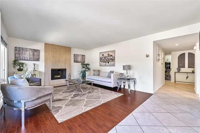 $429,800 | 3300 Via Carrizo, Unit D, Laguna Woods, CA 92637