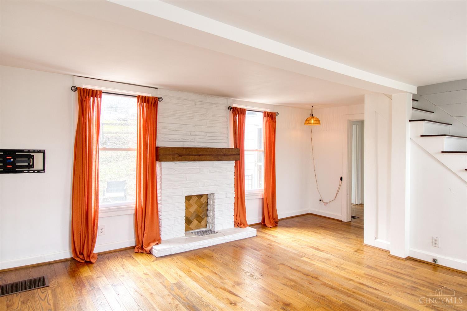 7249 State Road Cincinnati, OH 45230 - Photo 8 of 42