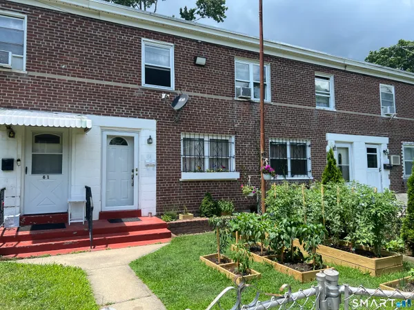 $89,900 | 63 Court A, Bridgeport, CT 06610