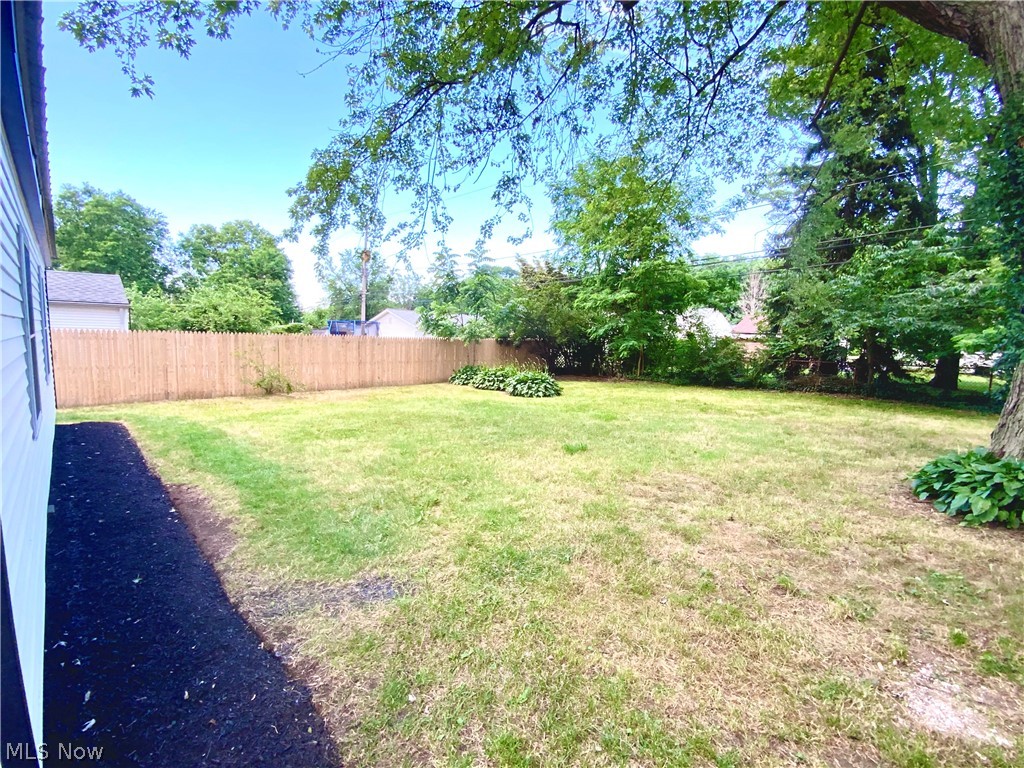 1885 Benjamin Road Madison, OH 44057 - Photo 9 of 17