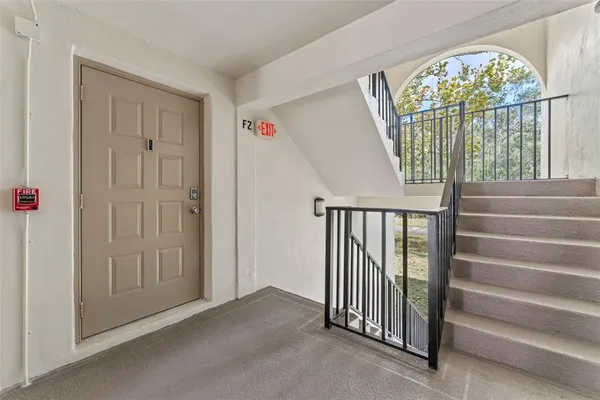 $179,000 | 3232 Lake Pine Way East, Unit F2, Tarpon Springs, FL 34688